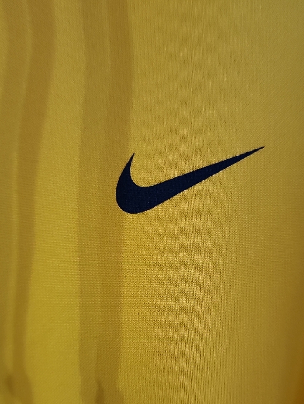 Nike Men's Therma-FIT Pullover Hoodie Yellow Sz XL EUC Nike Hoodie Activewear - Picture 3 of 9